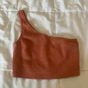 One shoulder crop top